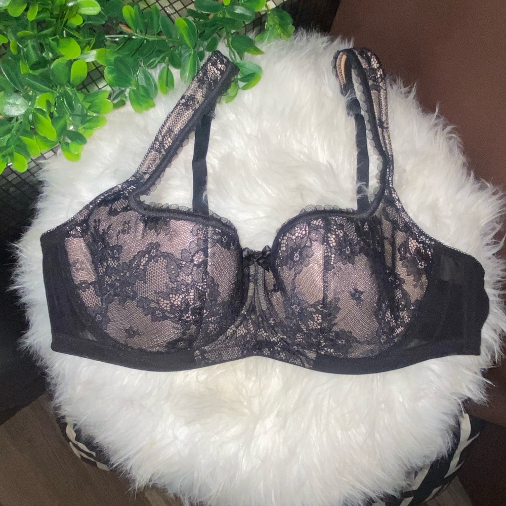 Roseme Elegant Black Lace Bra